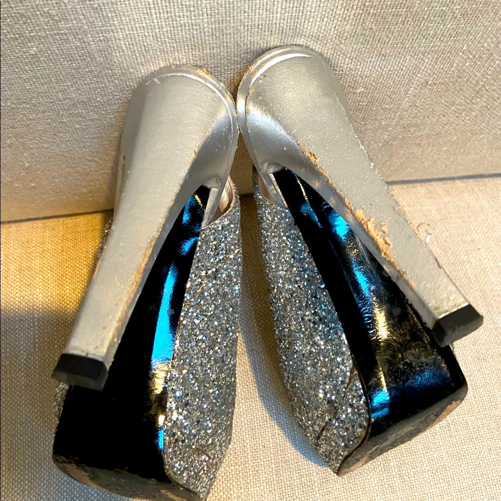Stuart Weitzman Hells - Picture 3 of 3